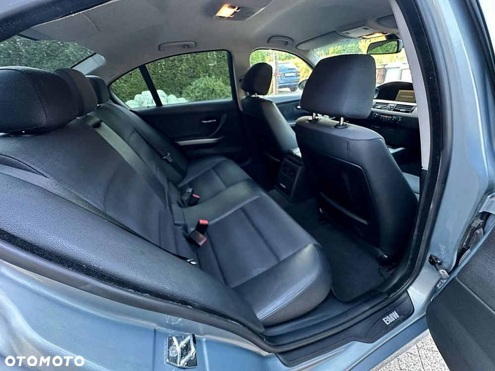 BMW Seria 3 - 11