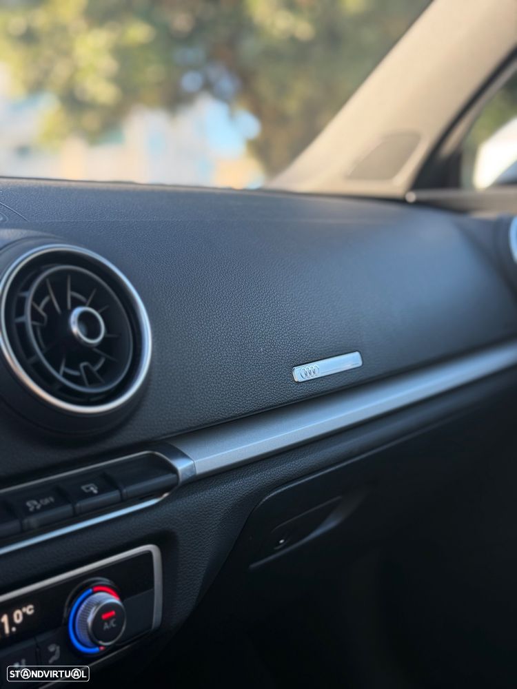 Audi A3 Cabrio 1.6 TDi Design - 6