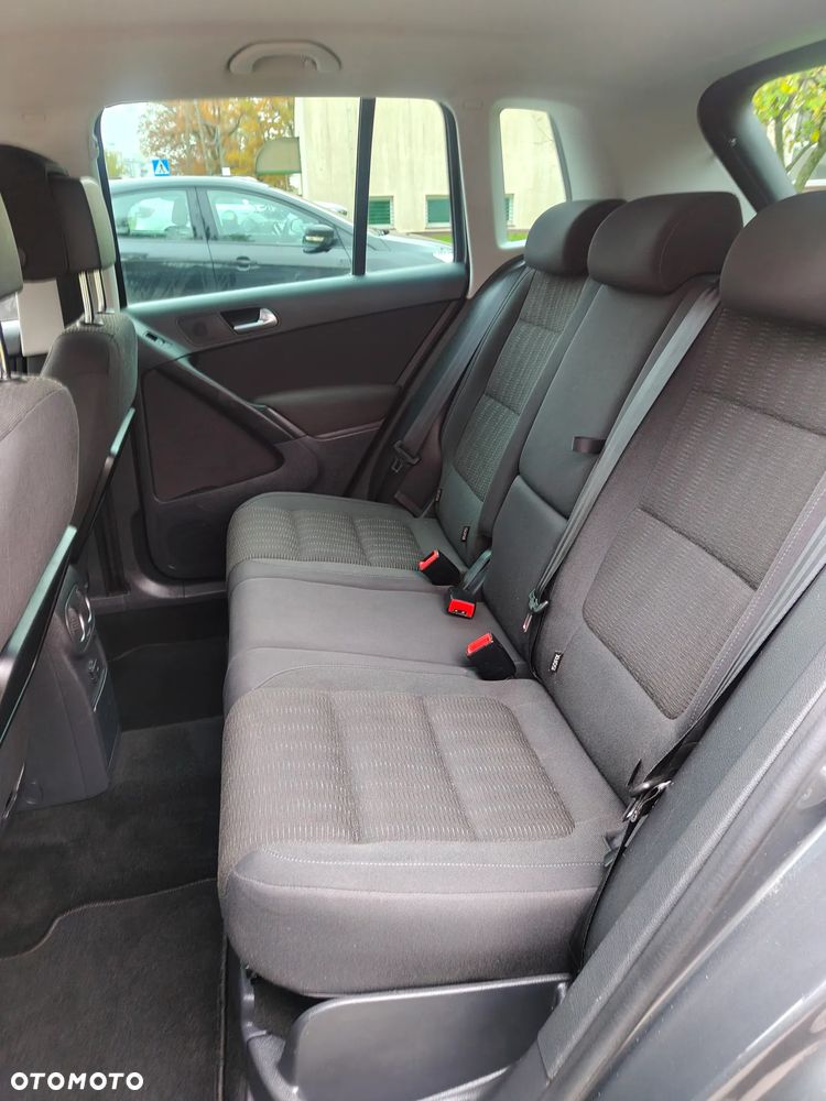 Volkswagen Tiguan - 13