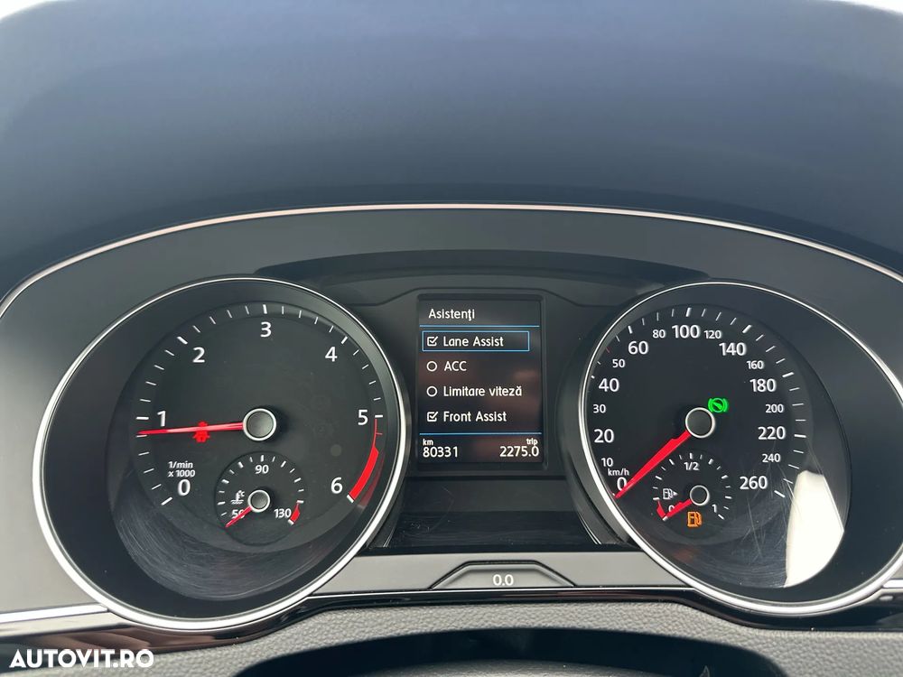 Volkswagen Passat 2.0 TDI DSG Highline - 20