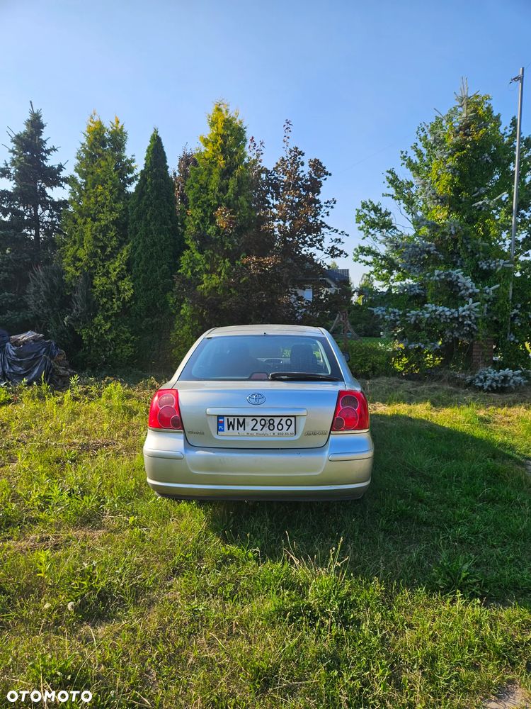 Toyota Avensis 1.8 VVT-i Sol - 3