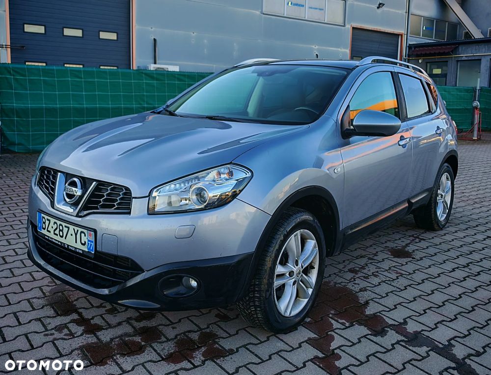 Nissan Qashqai 2.0 dCi 4 x 4 DPF tekna - 1