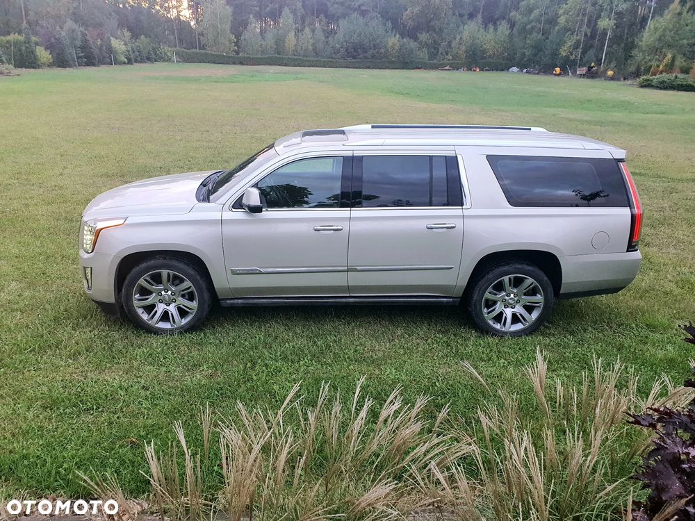 Cadillac Escalade ESV 6.2 V8 AWD AT Premium - 1