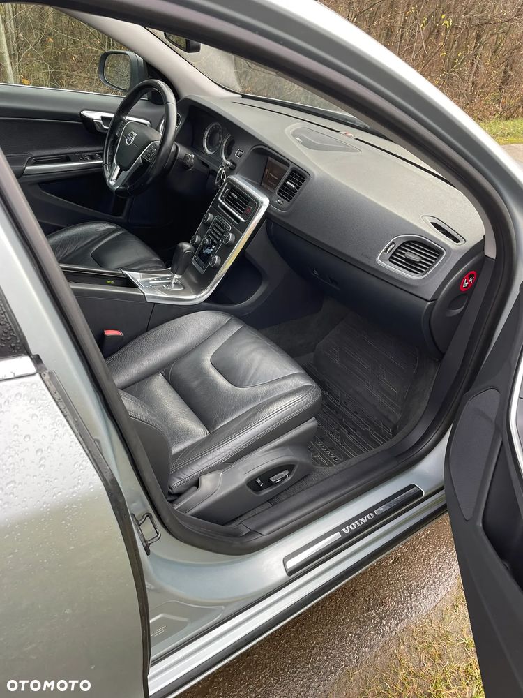 Volvo S60 T6 AWD Geartronic Summum - 10