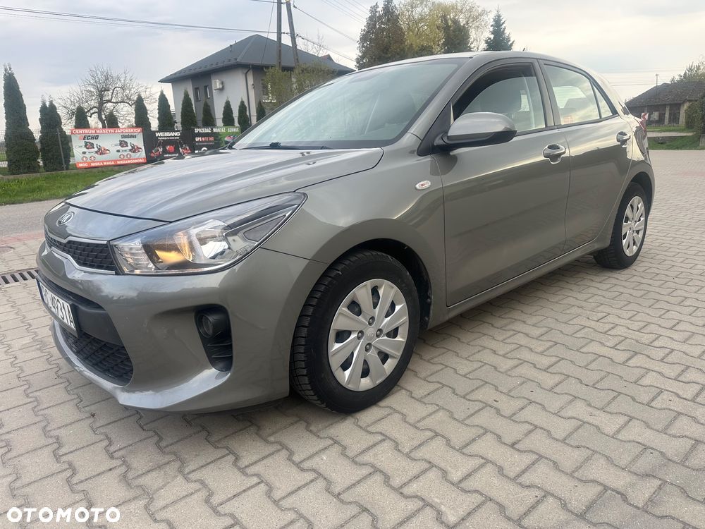 Kia Rio 1.2 L - 9