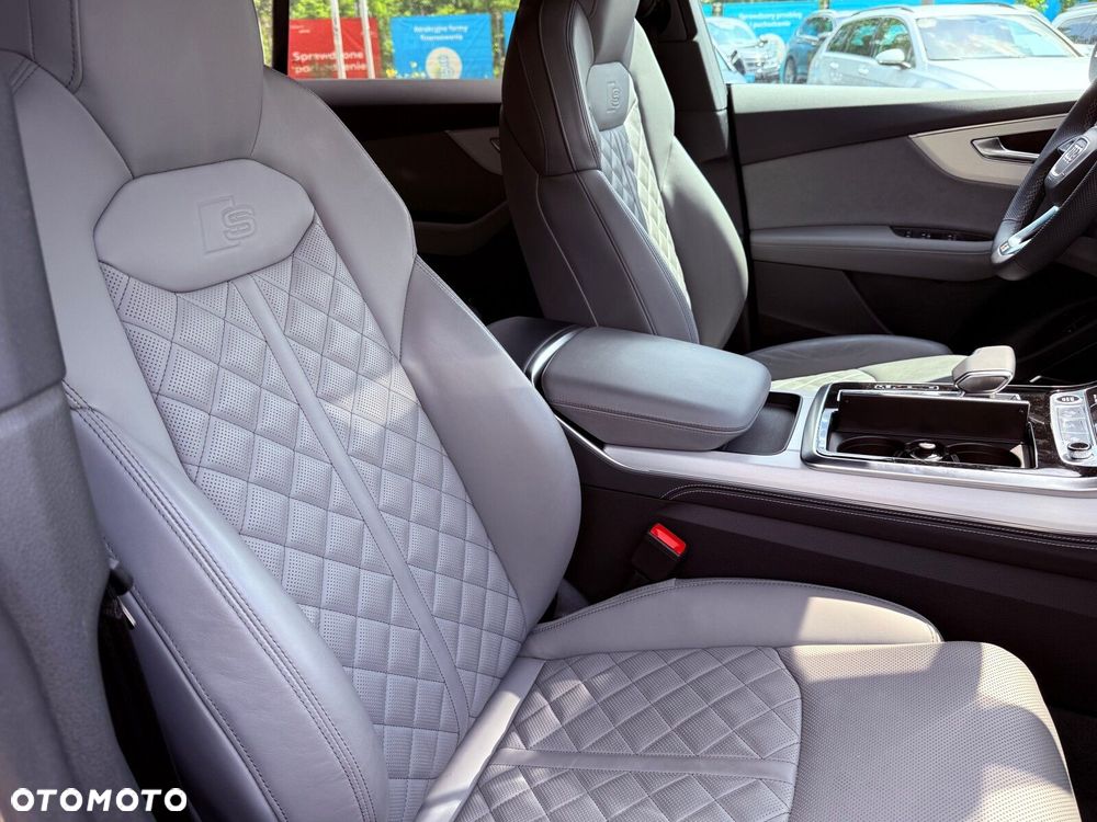 Audi Q8 - 13
