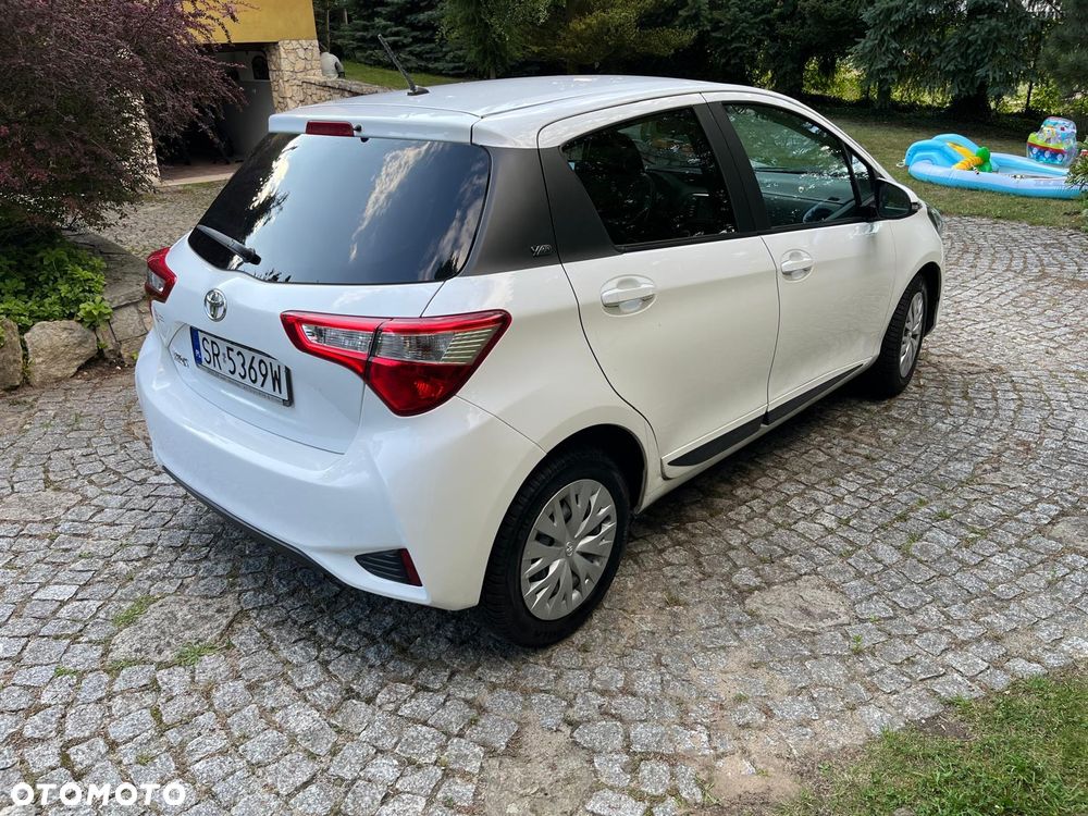 Toyota Yaris - 4