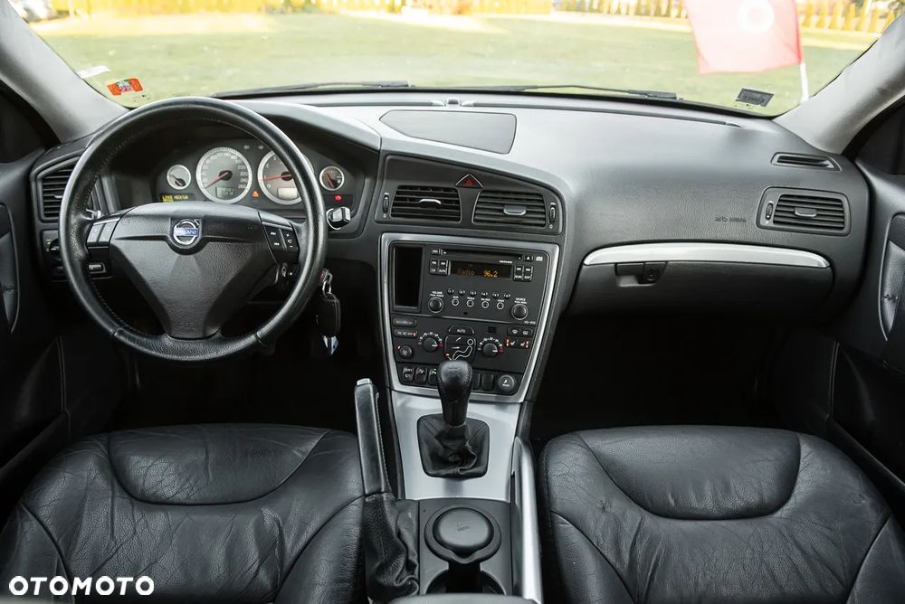 Volvo XC 70 AWD Premium - 6