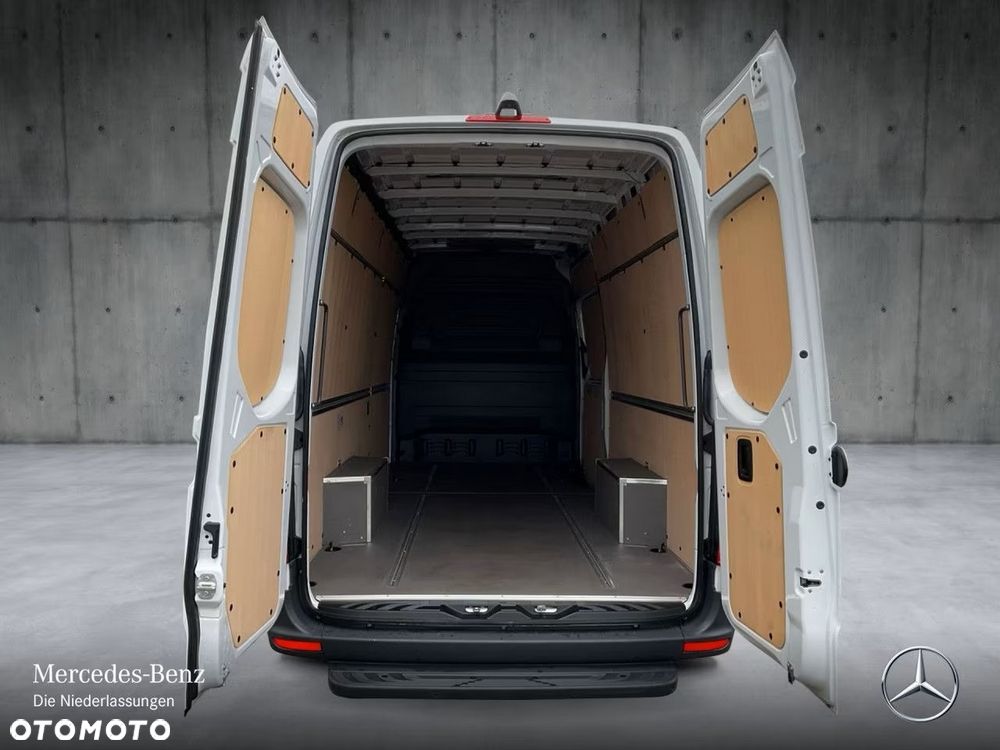 Mercedes-Benz Sprinter - 7