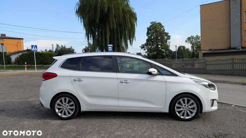 Kia Carens 1.7 CRDi 115 Dream Team Edition - 3