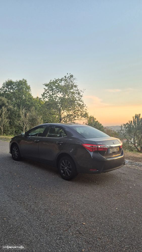 Toyota Corolla 1.33 VVT-i Exclusive+Navi - 8