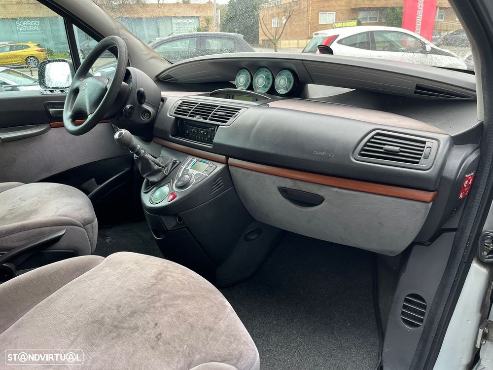 Citroën C8 2.0 HDi 16V SX - 16