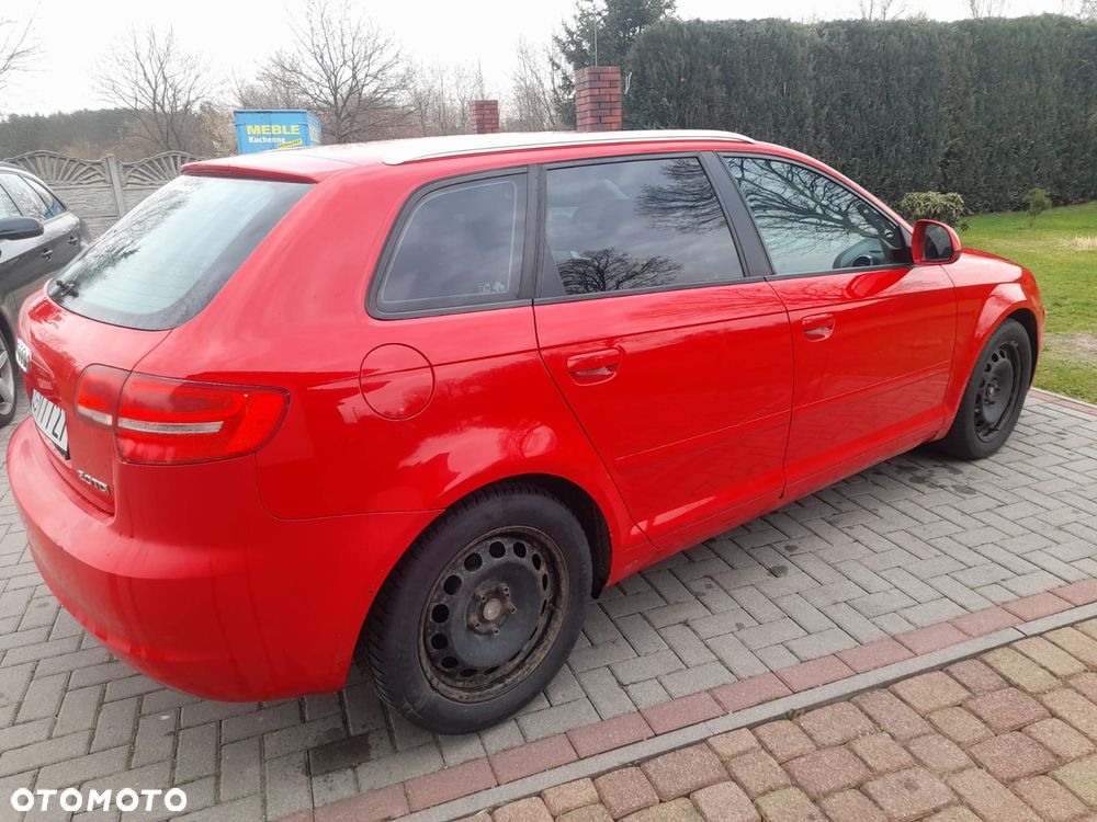 Audi A3 Sportback 2.0 TDI DPF (DSG) S tronic Ambition - 4