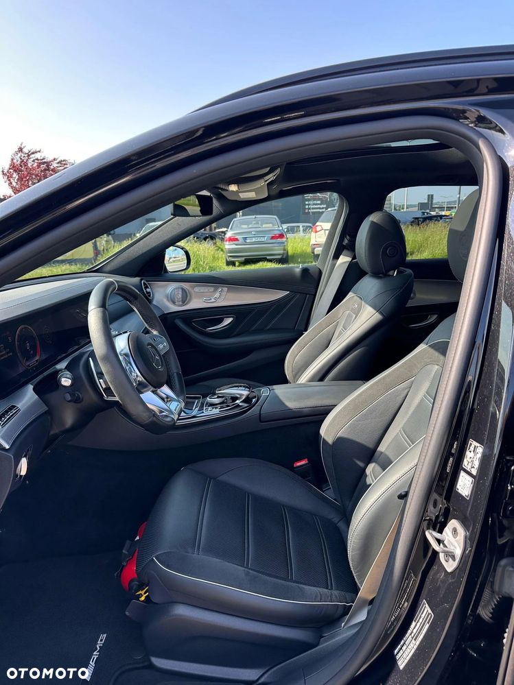 Mercedes-Benz Klasa E AMG 63 S 4Matic+ AMG Speedshift MCT-9G - 19