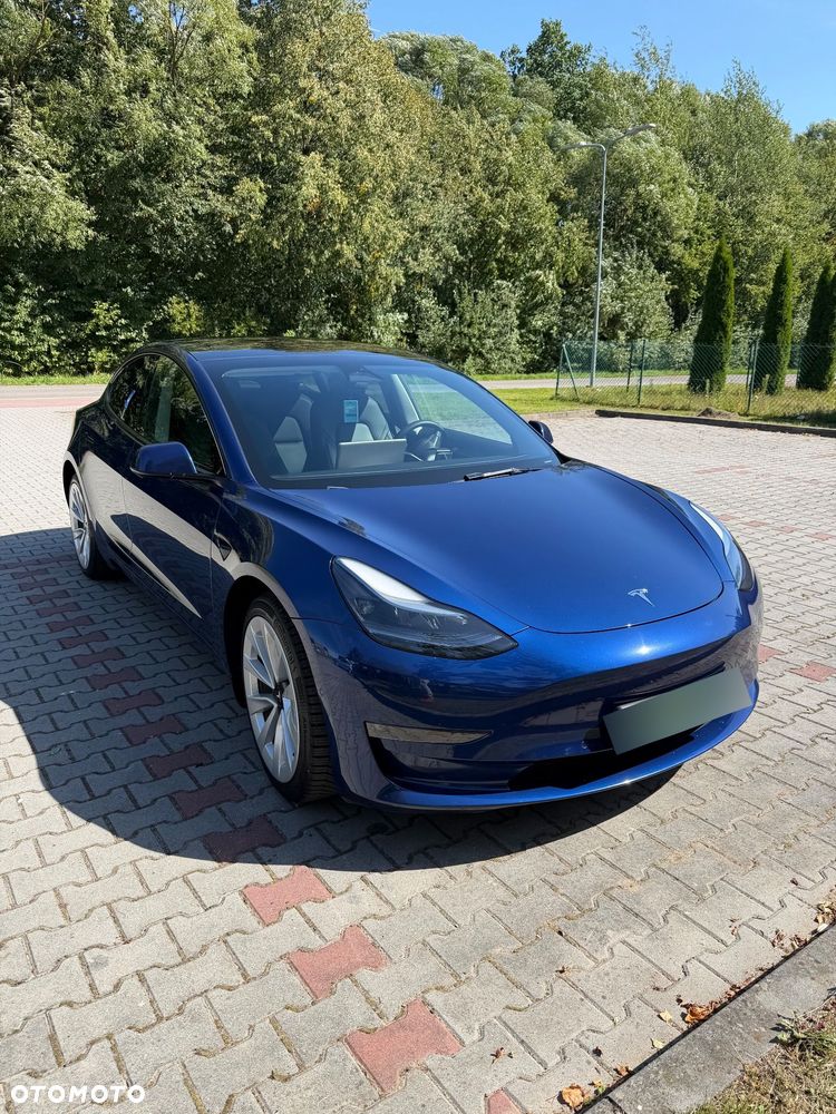 Tesla Model 3 - 2