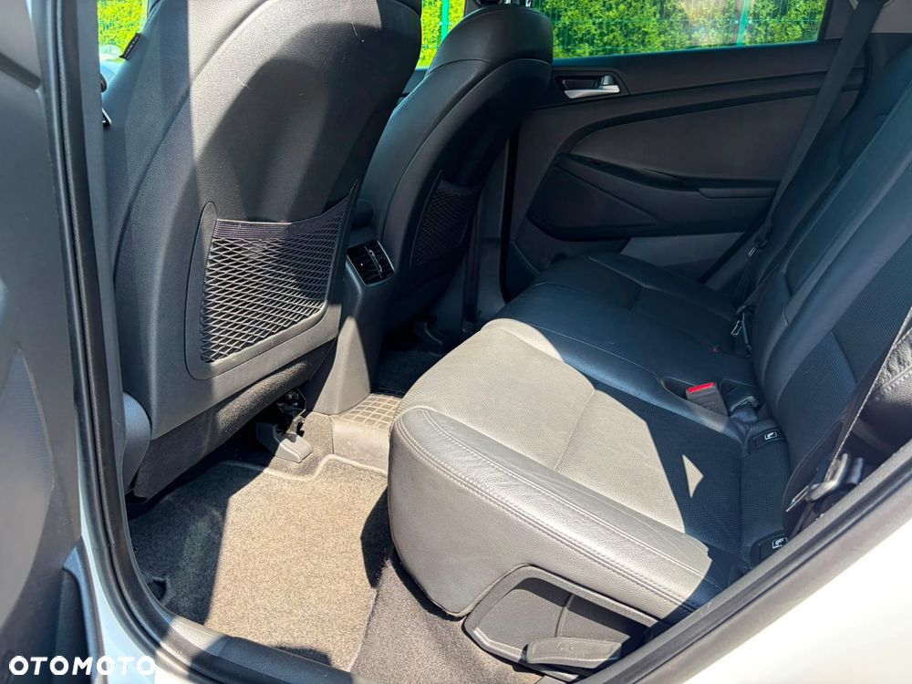 Hyundai Tucson 2.0 CRDI Comfort 4WD - 12