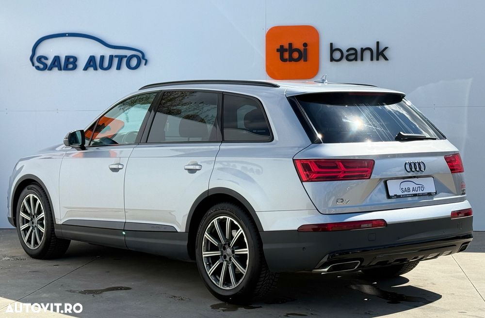 Audi Q7 - 25