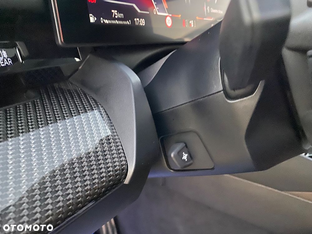 BMW Seria 5 520d xDrive - 32