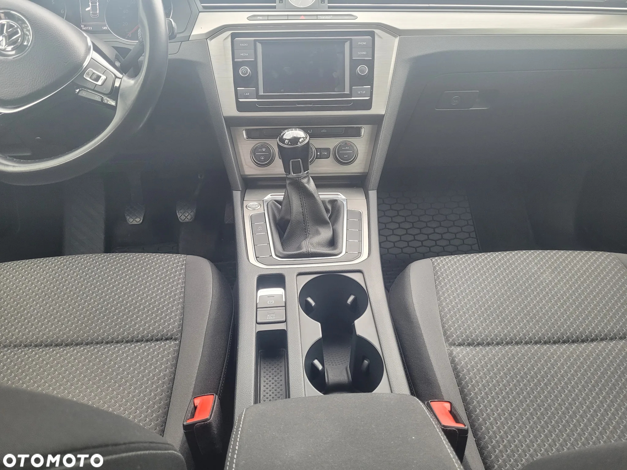 Volkswagen Passat 1.4 TSI BMT Comfortline - 31