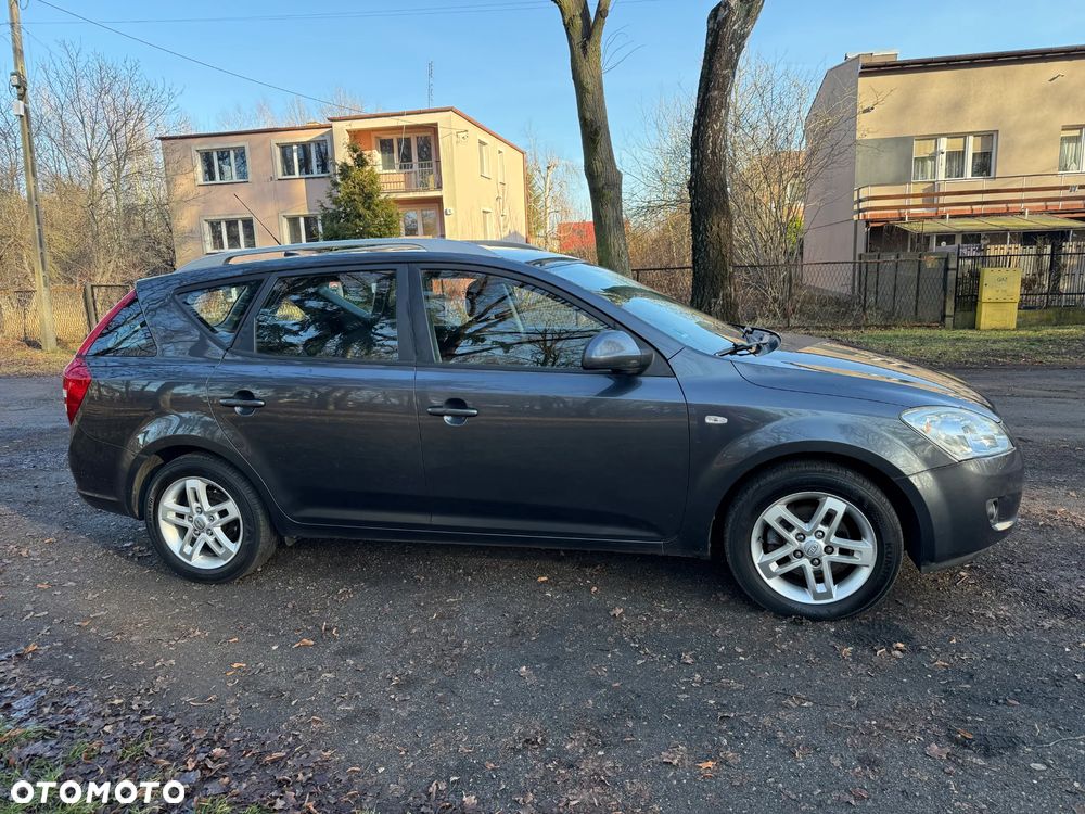 Kia Ceed 1.6 CRDi 90 Vision - 6