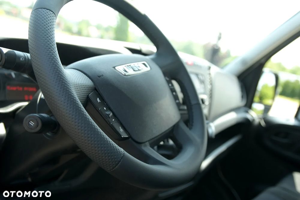 Iveco DAILY/35C14/HDS 1T/SKRZYNIA OTWARTA 8 EP/KOŁA  BLIŹNIACZE/JAK NOWY/BEZWYPADKOWY/NISKI PRZEBIEG/ - 20