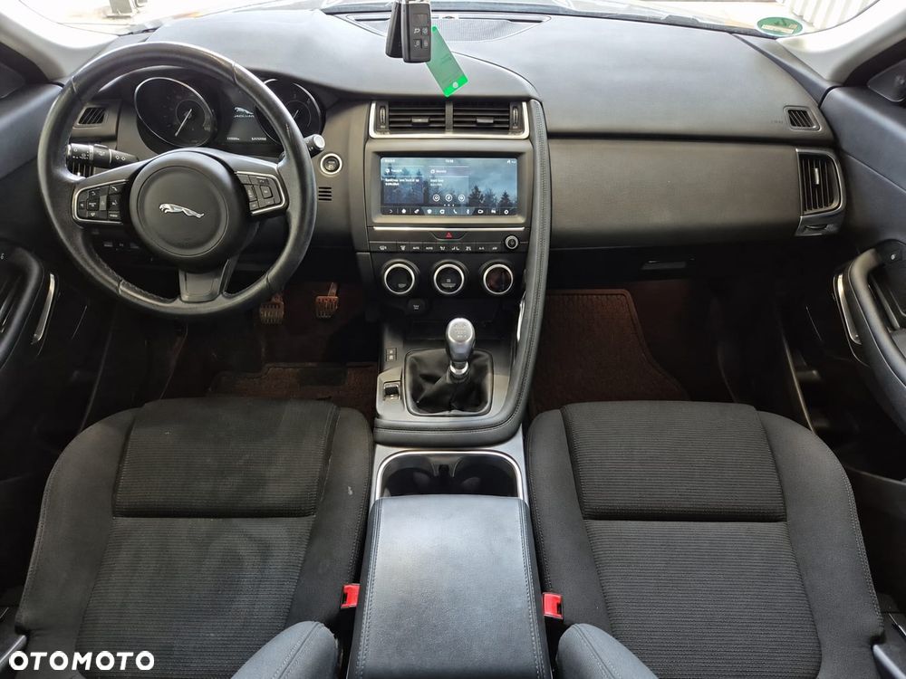 Jaguar E-Pace 2.0 i4D FWD - 6