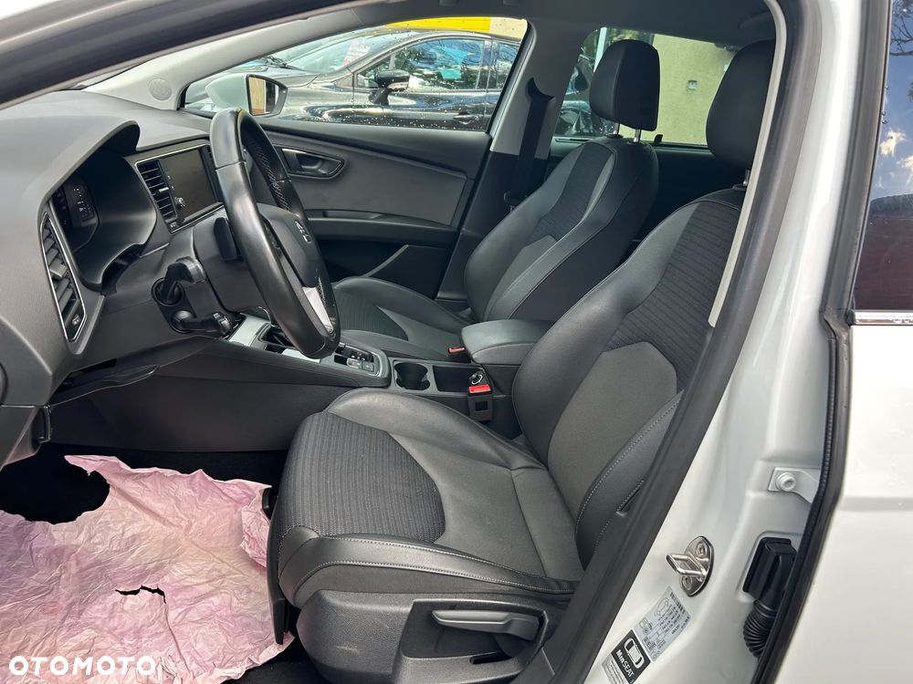 Seat Leon Sportstourer 2.0 TDI DPF DSG Xcellence - 12