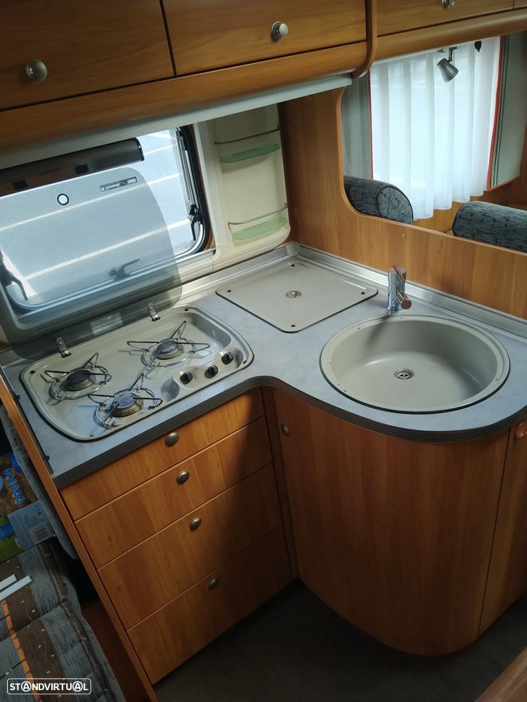 Burstner Premio Perfilada - 26