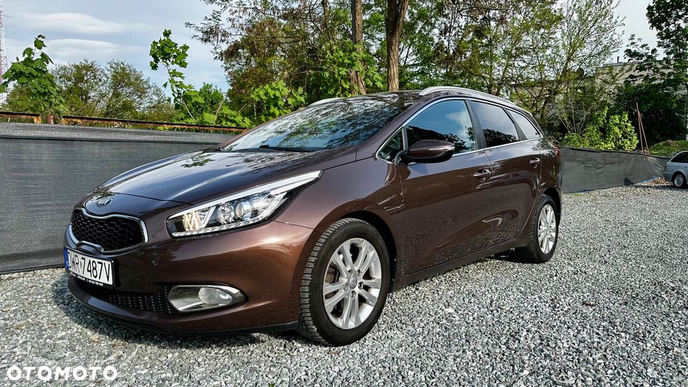 Kia Ceed 1.6 GDI ISG Platinum Edition - 9