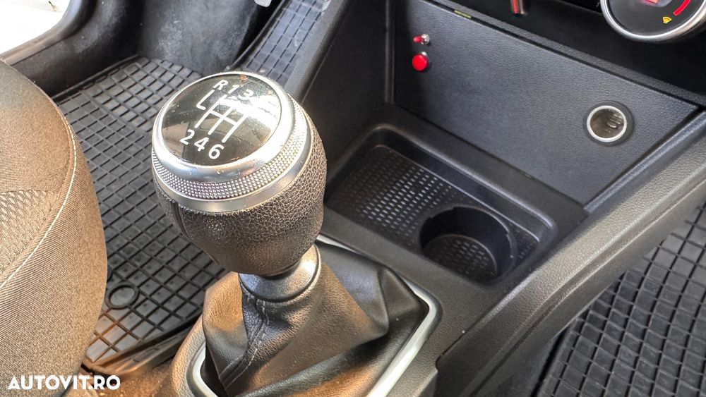 Dacia Duster TCe 90 Comfort - 28