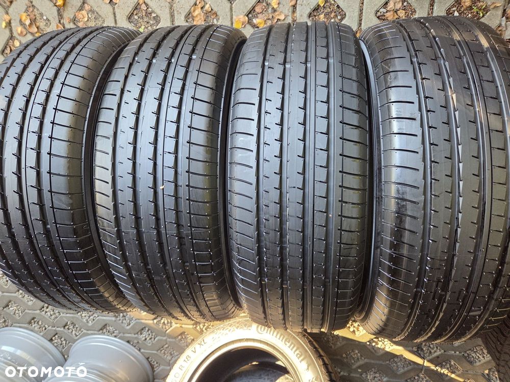 opony nowe 235/60R18 Yokohama ADVAN V61 - 3