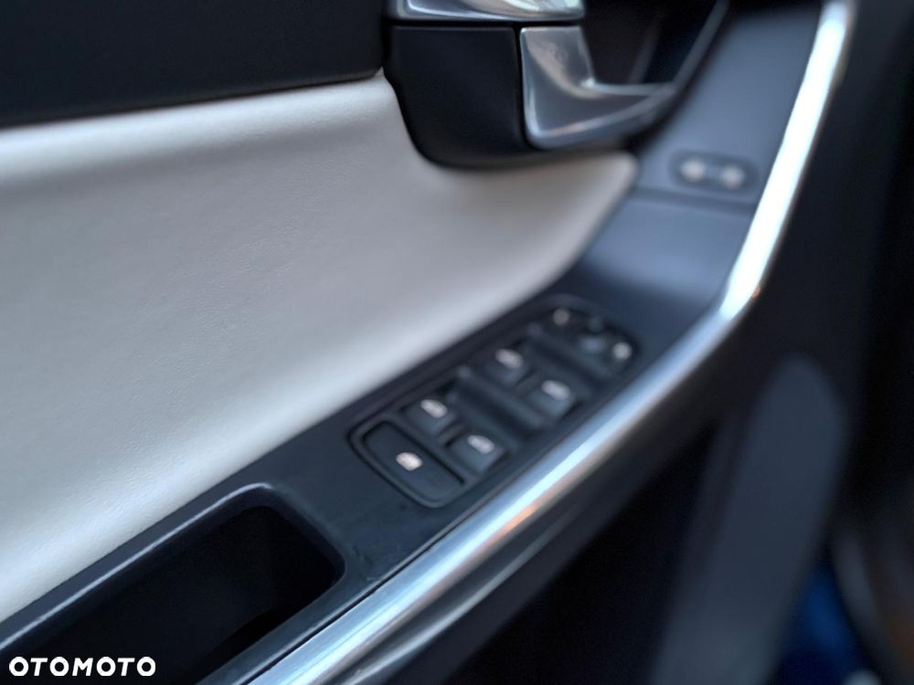 Volvo XC 60 D4 Geartronic Ocean Race - 25