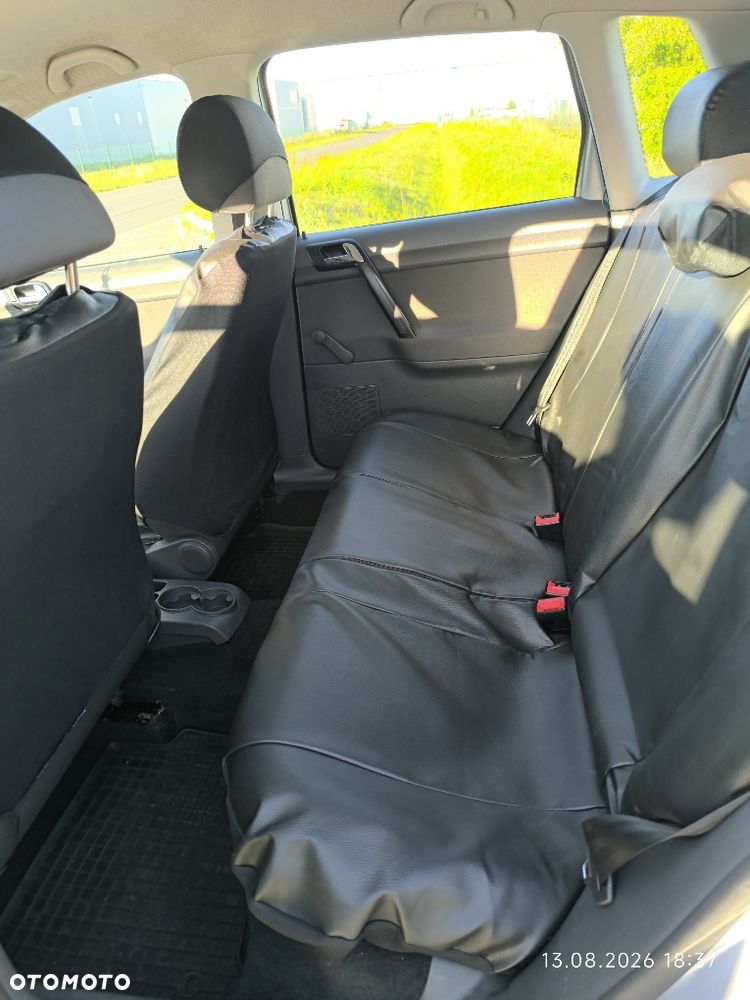 Volkswagen Polo - 4