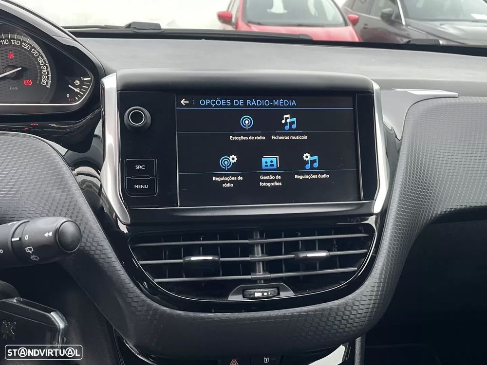 Peugeot 2008 1.2 PureTech GT Line - 30