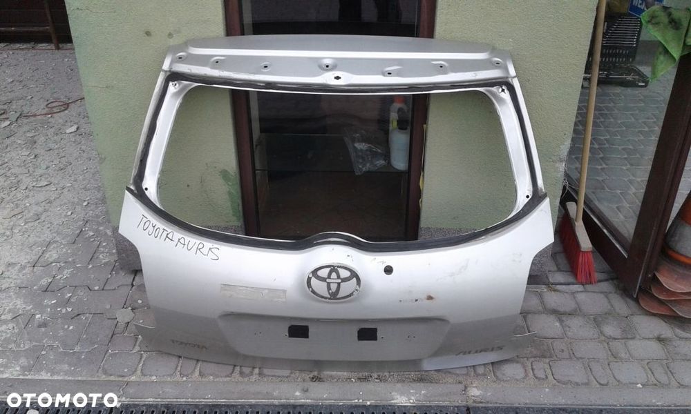 TOYOTA AURIS I 2007- KLAPA TYŁ - 1
