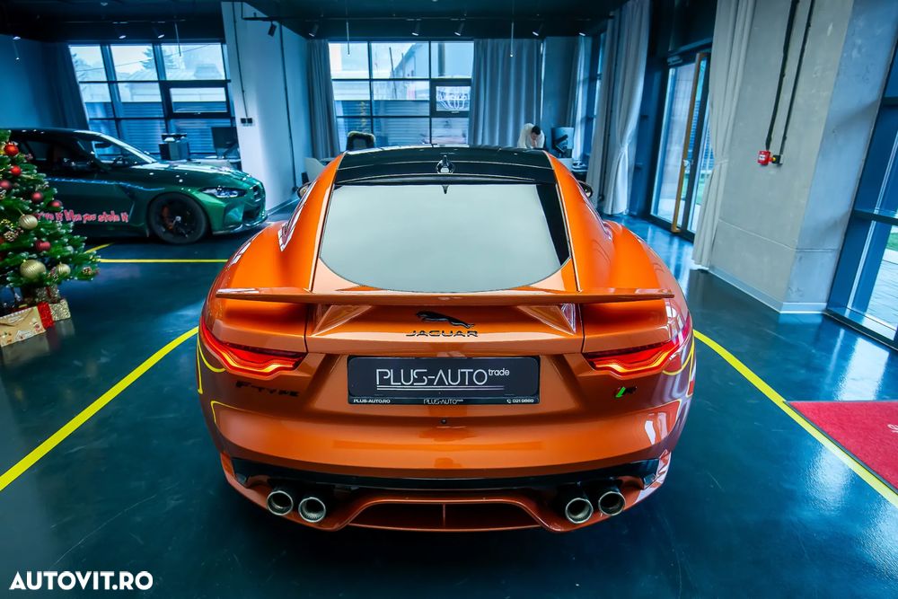 Jaguar F-Type - 4