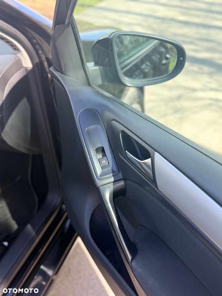 Volkswagen Golf 1.6 TDI DPF Team - 9