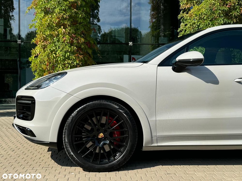 Porsche Cayenne - 9