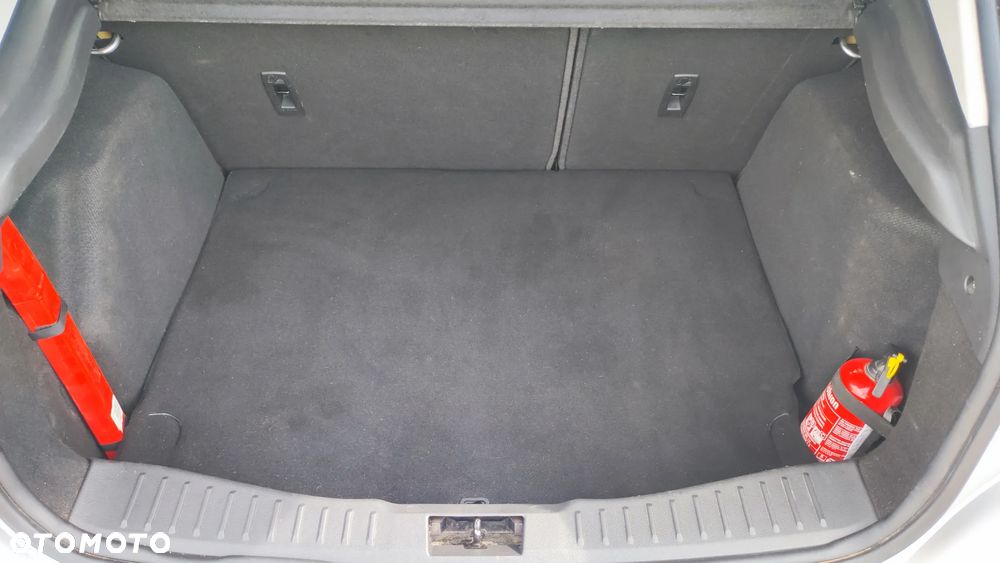 Ford Focus 1.6 Gold X - 24