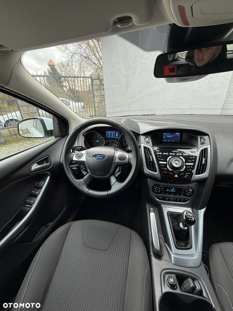 Ford Focus 1.6 TDCi DPF Start-Stopp-System Titanium - 25