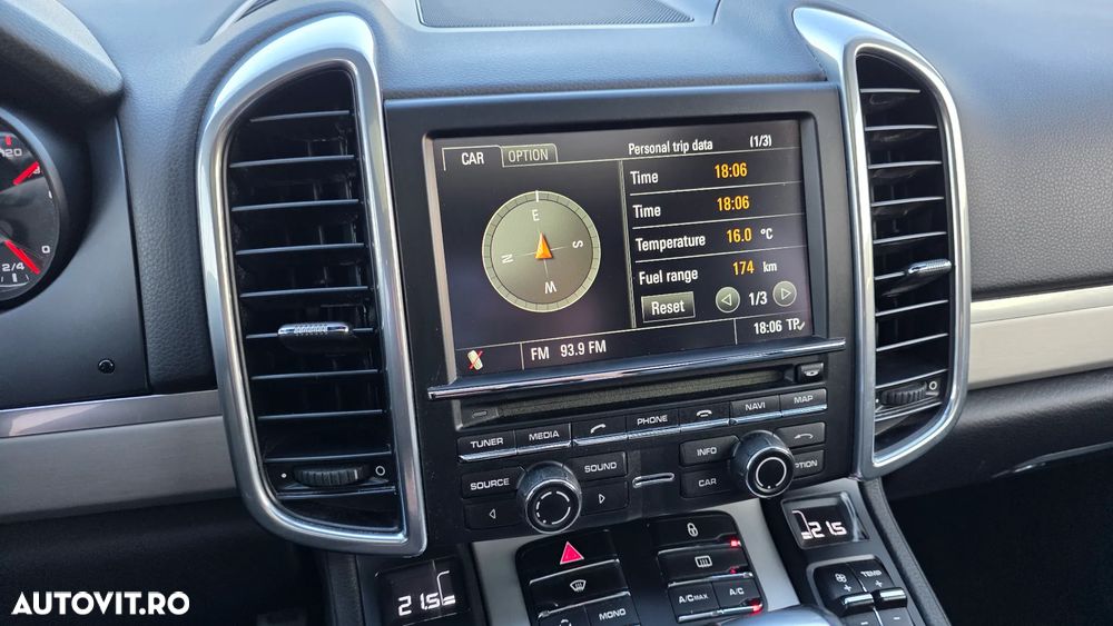 Porsche Cayenne 3.0TD TipTronic - 29