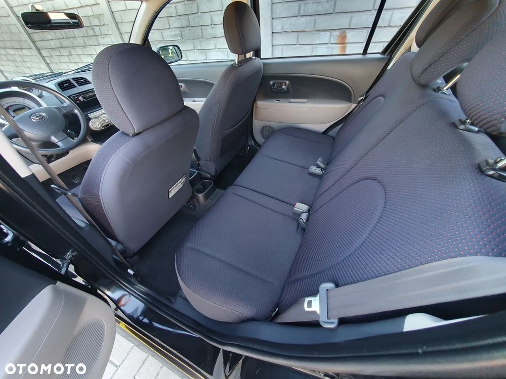 Daihatsu Sirion 1.3 - 13