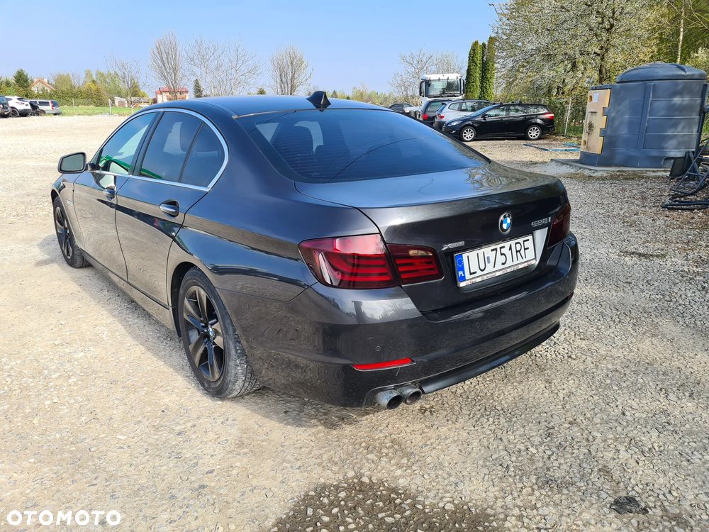 BMW Seria 5 528i xDrive Sport-Aut - 5