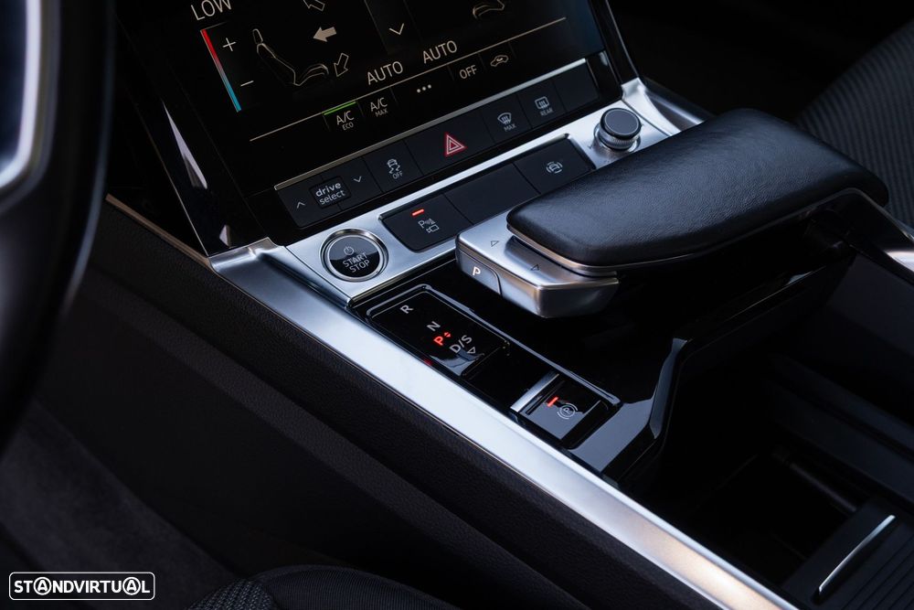 Audi Q8 e-Tron Sportback 55 quattro Advanced - 21