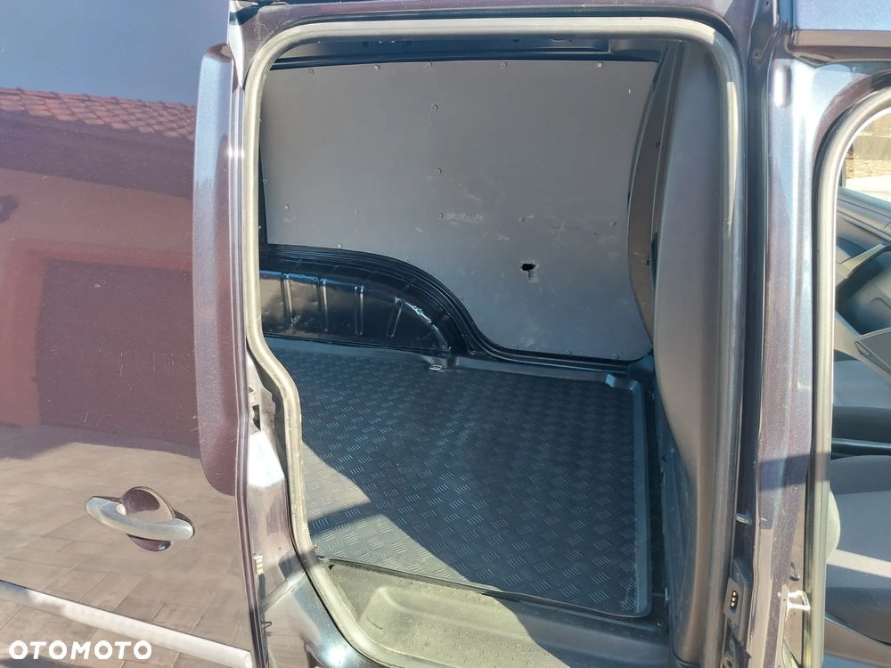 Volkswagen Caddy 2.0 TDI Comfortline - 20