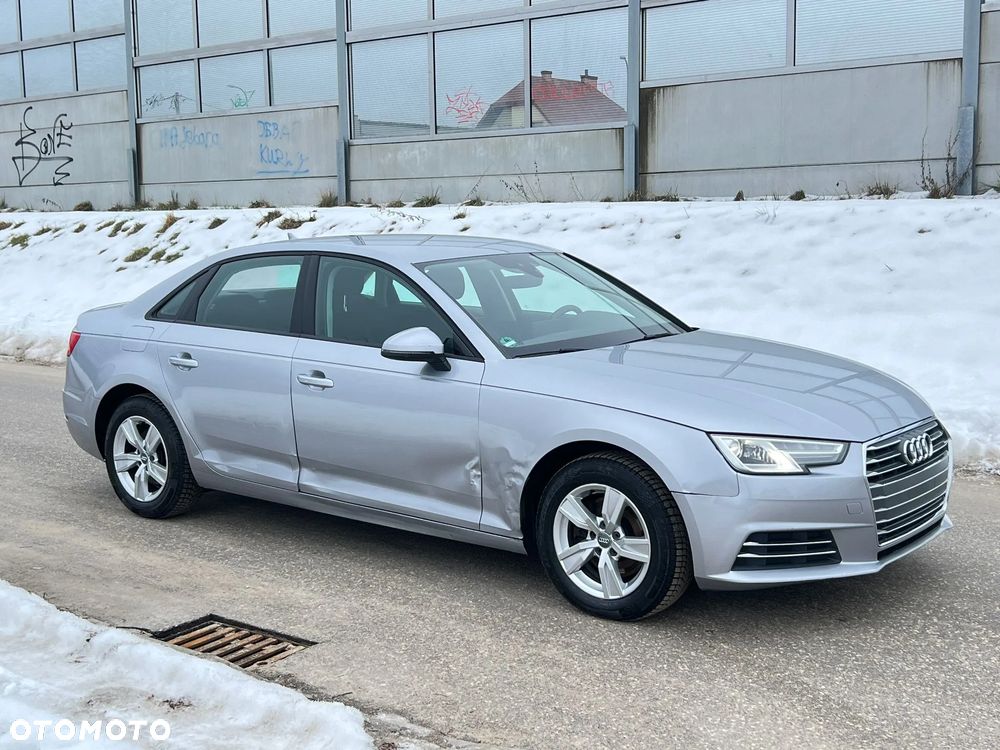 Audi A4 Limousine - 2