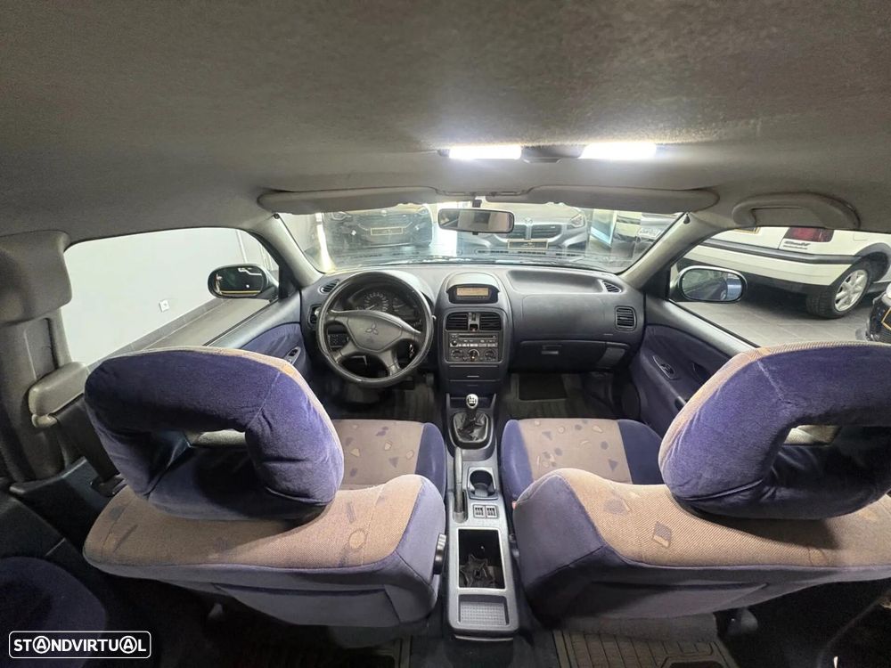Mitsubishi Carisma HB 1.9 Di-D HP Avance - 14