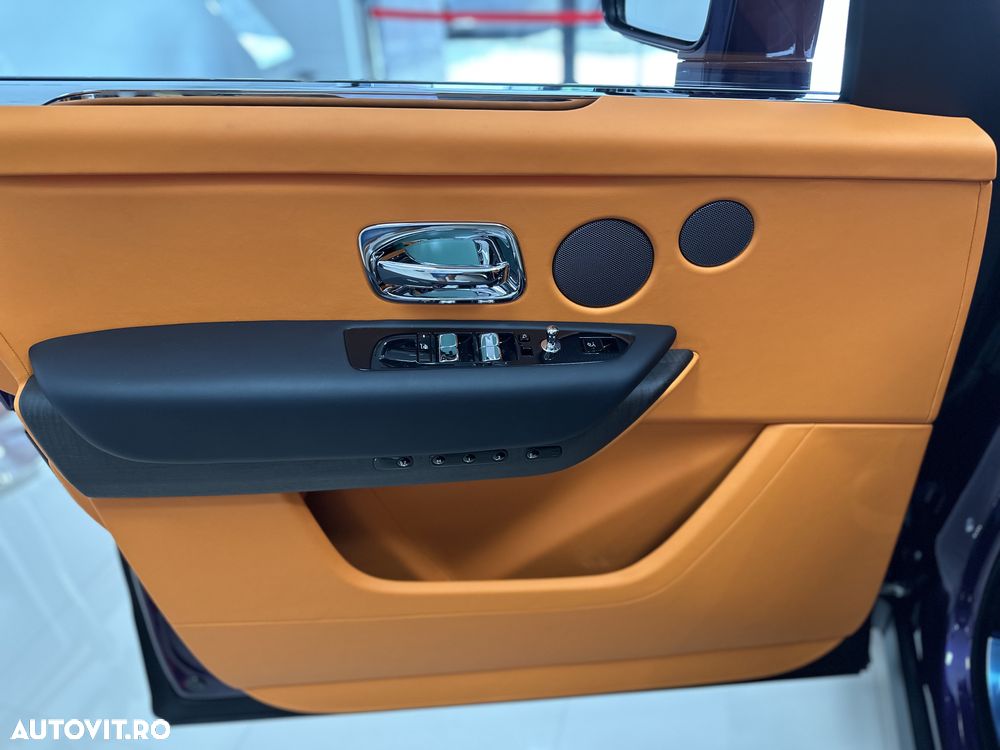 Rolls-Royce Cullinan - 30