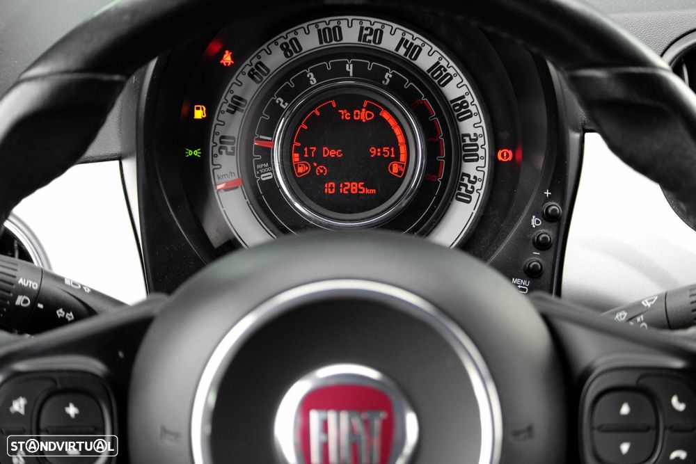 Fiat 500C 1.0 Hybrid Connect - 29