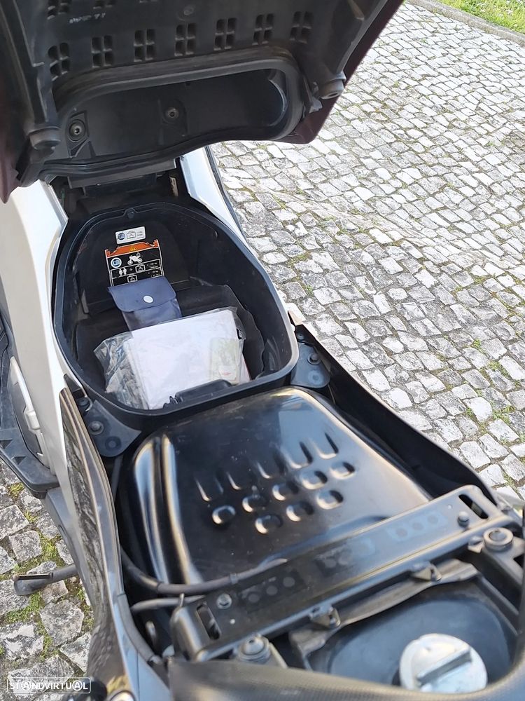 Honda Integra Maxi-Slscooter - 14